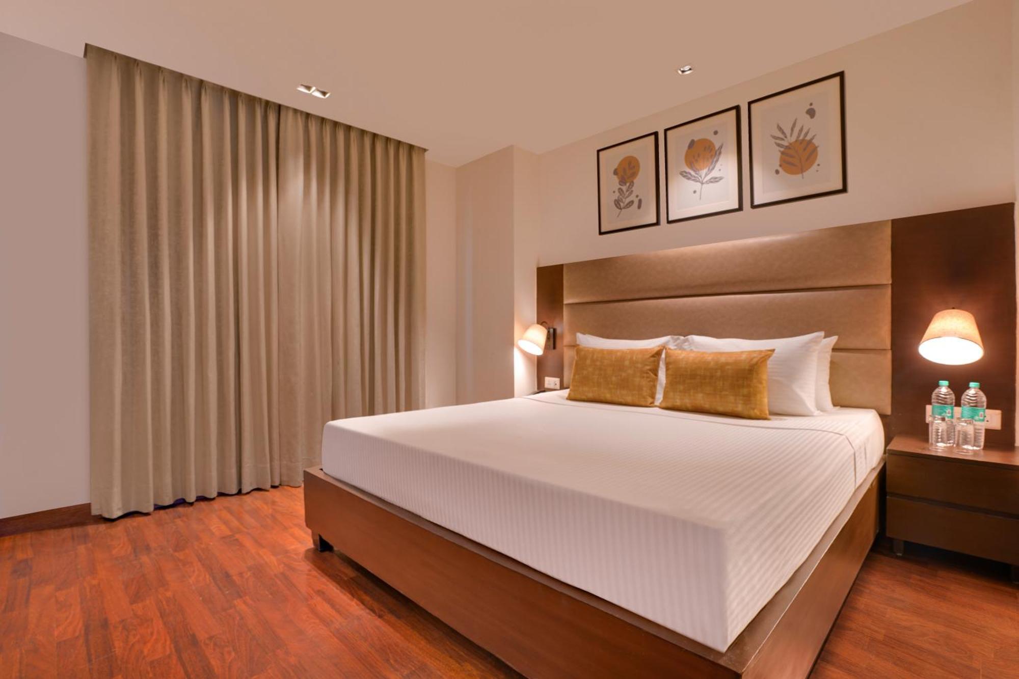 Lemon Tree Hotel, Ноида Екстериор снимка