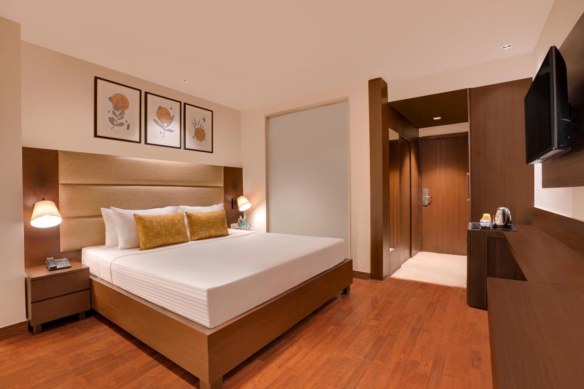 Lemon Tree Hotel, Ноида Екстериор снимка